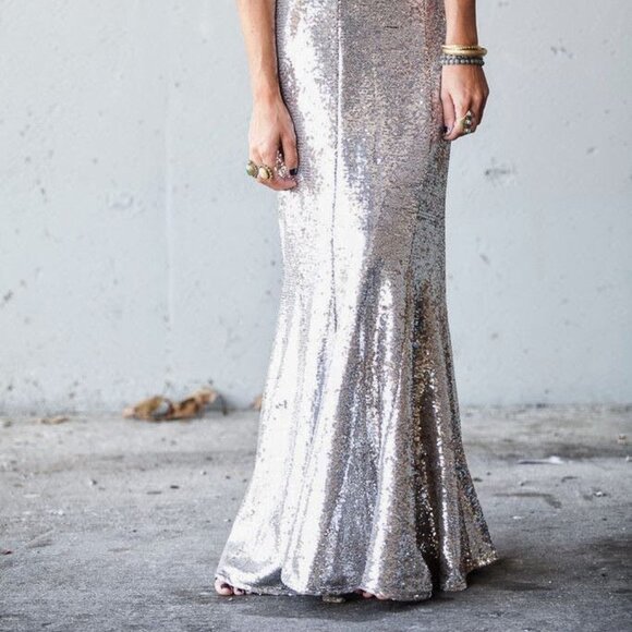 XXL Silver Shiny Stretch Sequin Maxi Skirt - Perfect For Weddings & Bridesmaids - Picture 3 of 5